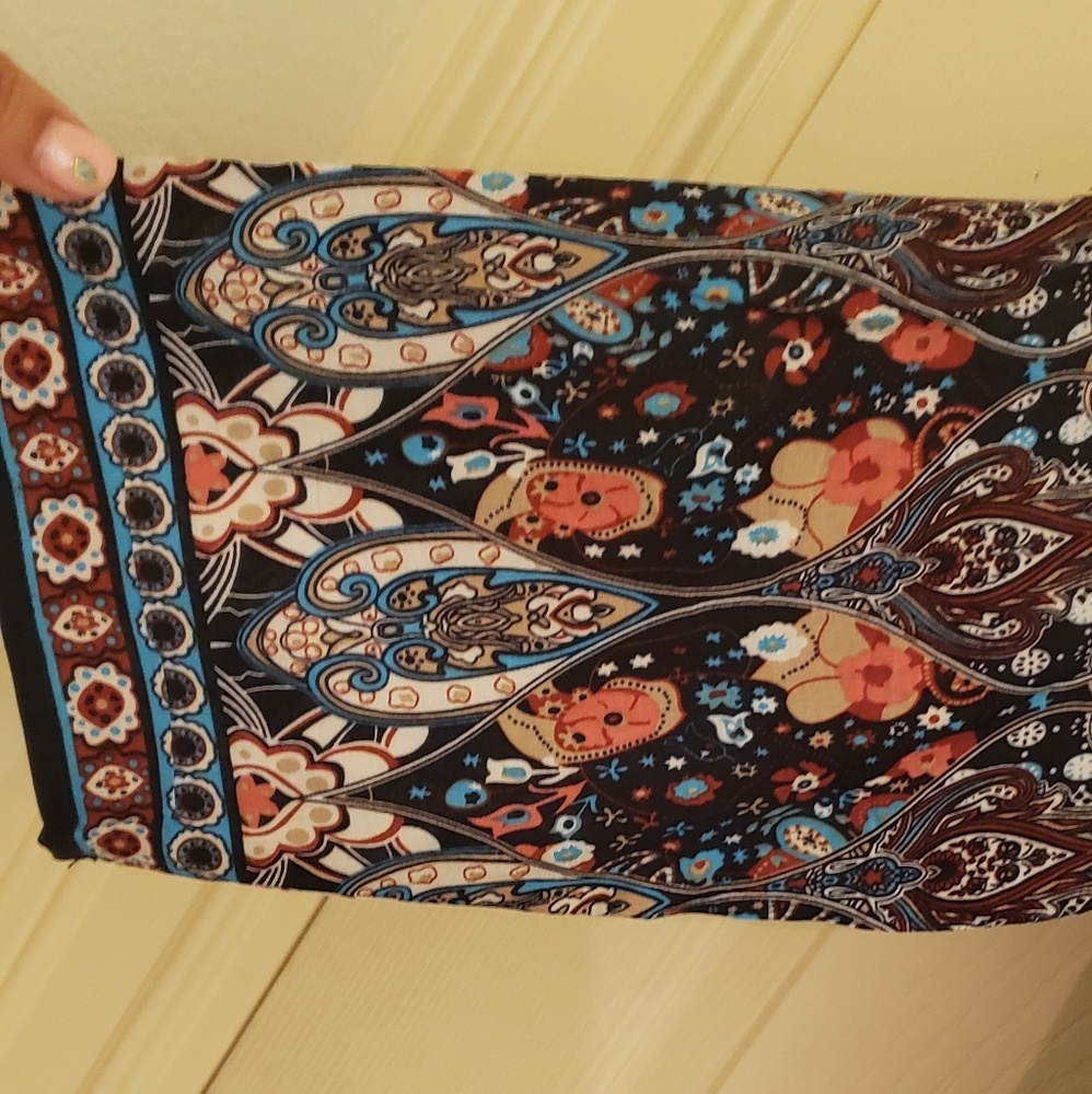 CASUAL DRESS! - Picture 3 of 3